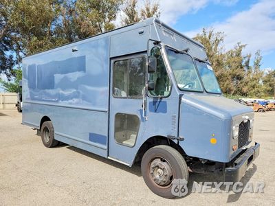 Czwarte zdjęcie samochodu z boku: 2020 FREIGHTLINER MT45G CHASSIS DELIVERY TRUCK VIN:4UZAC2EA8LCLZ6914 - miniatura