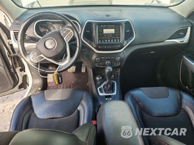 Zdjęcie 8 z 13 samochodu: 2018 JEEP CHEROKEE TRAILHAWK VIN:1C4PJMBX1JD517069 - miniatura