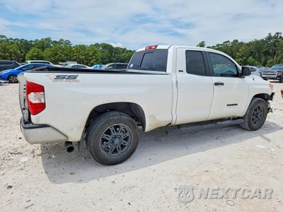Trzecie zdjęcie samochodu z tyłu: 2017 TOYOTA TUNDRA SR5 VIN:5TFRM5F10HX118383 - miniatura