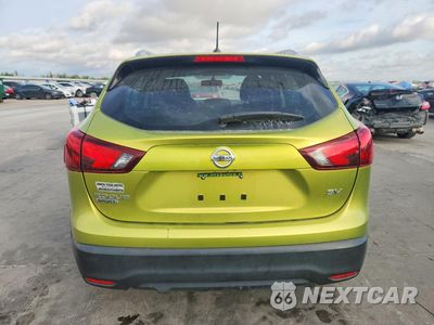 Zdjęcie 6 z 14 samochodu: 2017 NISSAN ROGUE SPORT SV VIN:JN1BJ1CP9HW008906 - miniatura