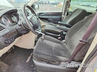 Zdjęcie 7 z 13 samochodu: 2012 DODGE GRAND CARAVAN SE VIN:2C4RDGBG6CR235818 - miniatura