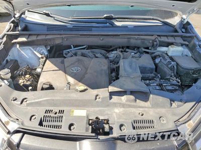 Zdjęcie 12 z 13 samochodu: 2017 TOYOTA HIGHLANDER SE VIN:5TDJZRFH0HS517027 - miniatura