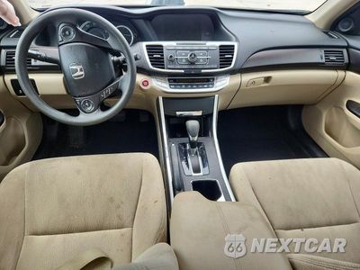 Zdjęcie 8 z 12 samochodu: 2015 HONDA ACCORD EX VIN:1HGCR2F7XFA002197 - miniatura
