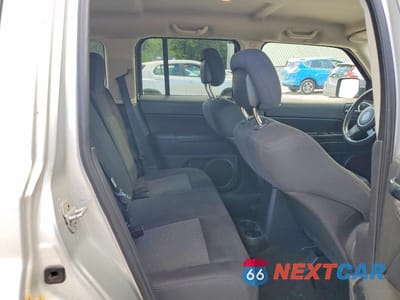 Zdjęcie 11 z 13 samochodu: 2011 JEEP PATRIOT SPORT VIN:1J4NF1GB9BD114666 - miniatura