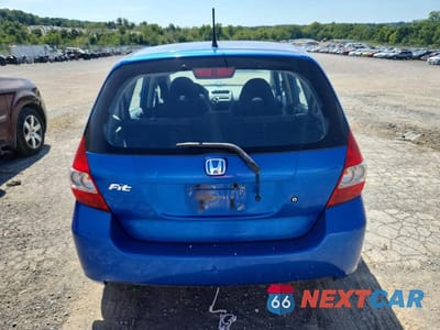 Zdjęcie 6 z 12 samochodu: 2008 HONDA FIT VIN:JHMGD37408S065118 - miniatura