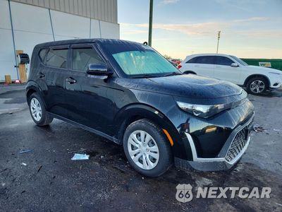 Czwarte zdjęcie samochodu z boku: 2023 KIA SOUL LX VIN:KNDJ23AU7P7853918 - miniatura