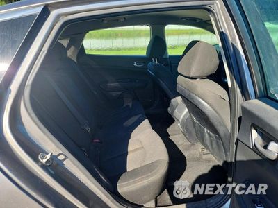 Zdjęcie 10 z 12 samochodu: 2018 KIA OPTIMA LX VIN:5XXGT4L35JG264480 - miniatura