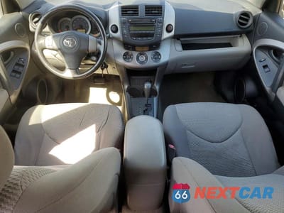 Zdjęcie 8 z 13 samochodu: 2007 TOYOTA RAV4 LIMITED VIN:JTMBD31V376029704 - miniatura