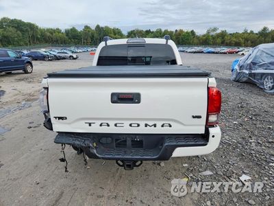 Zdjęcie 6 z 12 samochodu: 2017 TOYOTA TACOMA TRD SPORT VIN:3TMCZ5AN0HM093833 - miniatura