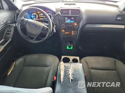 Zdjęcie 8 z 13 samochodu: 2017 FORD EXPLORER POLICE INTERCEPTOR VIN:1FM5K8AR9HGB55835 - miniatura
