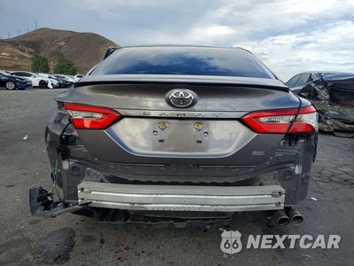 Zdjęcie 6 z 12 samochodu: 2018 TOYOTA CAMRY SE VIN:4T1B11HK8JU647057 - miniatura