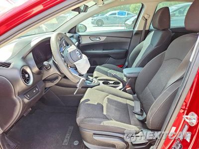 Zdjęcie 7 z 12 samochodu: 2019 KIA FORTE LXS VIN:3KPF24AD0KE050095 - miniatura