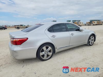 Trzecie zdjęcie samochodu z tyłu: 2010 LEXUS LS 460 VIN:JTHBL5EFXA5100085 - miniatura