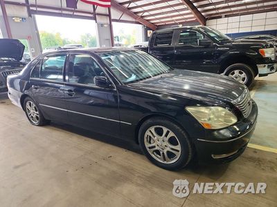 Czwarte zdjęcie samochodu z boku: 2005 LEXUS LS 430 VIN:JTHBN36F450173792 - miniatura