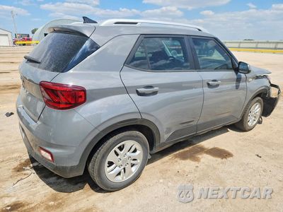 Trzecie zdjęcie samochodu z tyłu: 2020 HYUNDAI VENUE SEL VIN:KMHRC8A31LU017338 - miniatura
