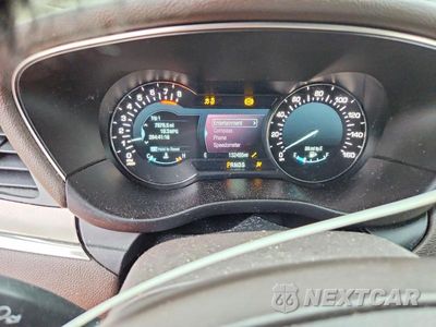 Zdjęcie 9 z 13 samochodu: 2018 LINCOLN MKC PREMIERE VIN:5LMCJ1D95JUL22757 - miniatura