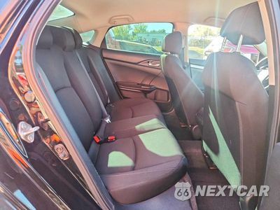 Zdjęcie 10 z 12 samochodu: 2018 HONDA CIVIC LX VIN:19XFC2F53JE020641 - miniatura