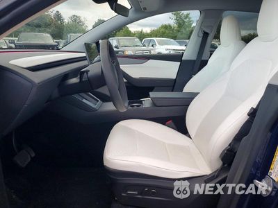 Zdjęcie 7 z 12 samochodu: 2026 TESLA MODEL Y VIN:7SAYGDEE1TF376449 - miniatura