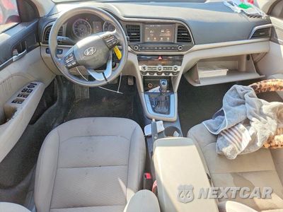 Zdjęcie 8 z 12 samochodu: 2020 HYUNDAI ELANTRA SEL VIN:5NPD84LF1LH579394 - miniatura