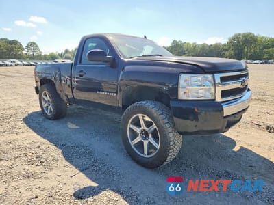 Czwarte zdjęcie samochodu z boku: 2008 CHEVROLET SILVERADO C1500 VIN:1GCEC14X78Z269727 - miniatura