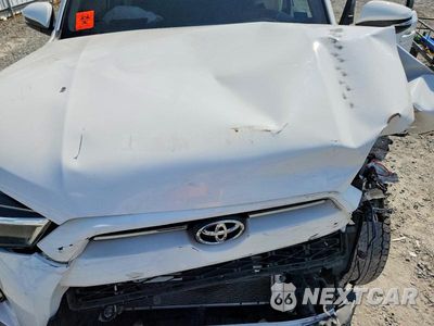 Zdjęcie 11 z 12 samochodu: 2020 TOYOTA 4RUNNER SR5 VIN:JTEBU5JR4L5761852 - miniatura