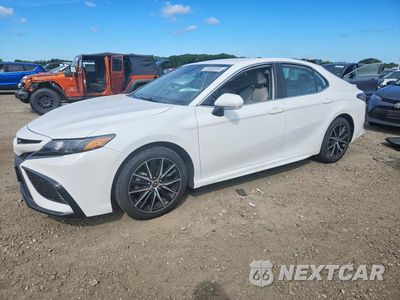 2022 TOYOTA CAMRY SE 4T1G11AK0NU715745 - główne zdjęcie licytacji z USA - miniatura