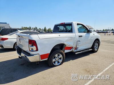 Trzecie zdjęcie samochodu z tyłu: 2020 RAM 1500 CLASSIC TRADESMAN VIN:3C6JR6AG6LG132941 - miniatura