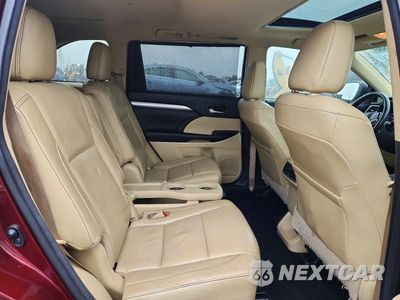 Zdjęcie 11 z 13 samochodu: 2017 TOYOTA HIGHLANDER XLE VIN:5TDJZRFH7HS406717 - miniatura