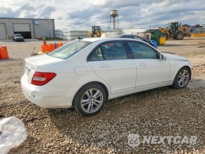 Trzecie zdjęcie samochodu z tyłu: 2013 MERCEDES-BENZ C 300 4MATIC VIN:WDDGF8ABXDR266256 - miniatura