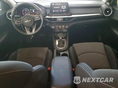 Zdjęcie 8 z 12 samochodu: 2022 KIA FORTE LXS VIN:3KPF24AD3NE495659 - miniatura