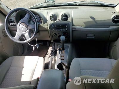 Zdjęcie 8 z 13 samochodu: 2006 JEEP LIBERTY SPORT VIN:1J4GL48K66W244254 - miniatura
