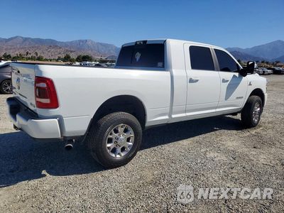 Trzecie zdjęcie samochodu z tyłu: 2023 RAM 2500 LARAMIE VIN:3C6UR5NLXPG568602 - miniatura