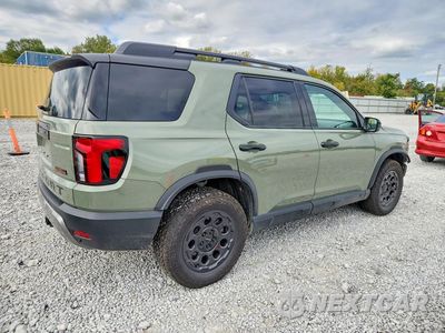 Trzecie zdjęcie samochodu z tyłu: 2026 HONDA PASSPORT TRAILSPORT ELITE VIN:5FNYF9H86TB028083 - miniatura