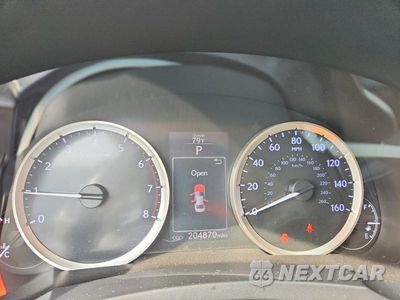 Zdjęcie 9 z 12 samochodu: 2016 LEXUS IS 200T VIN:JTHBA1D24G5006144 - miniatura