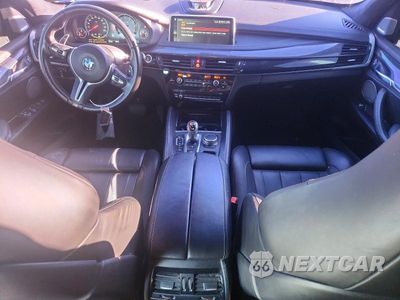 Zdjęcie 8 z 13 samochodu: 2018 BMW X5 M VIN:5YMKT6C5XJ0Y84130 - miniatura