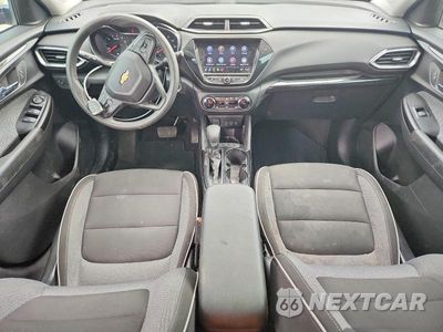 Zdjęcie 8 z 13 samochodu: 2021 CHEVROLET TRAILBLAZER LT VIN:KL79MPSL3MB093812 - miniatura