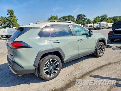 Trzecie zdjęcie samochodu z tyłu: 2020 TOYOTA RAV4 ADVENTURE VIN:2T3J1RFV1LC110307 - miniatura