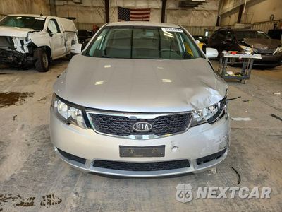 Piąte zdjęcie samochodu w środku: 2011 KIA FORTE5 EX VIN:KNAFU5A27B5375947 - miniatura