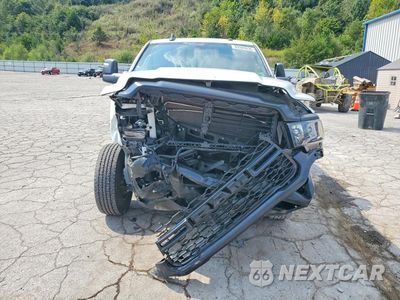 Piąte zdjęcie samochodu w środku: 2024 RAM 2500 TRADESMAN VIN:3C6UR5CJ9RG282163 - miniatura