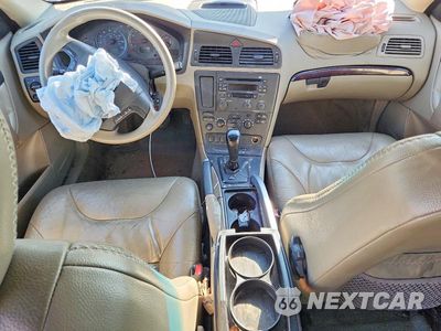Zdjęcie 8 z 12 samochodu: 2004 VOLVO XC70 VIN:YV1SZ59H041153752 - miniatura