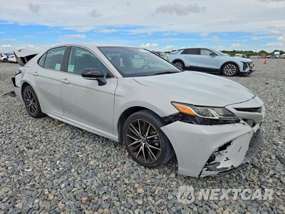 Czwarte zdjęcie samochodu z boku: 2023 TOYOTA CAMRY SE VIN:4T1G11AK9PU185634 - miniatura