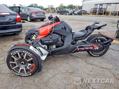 Trzecie zdjęcie samochodu z tyłu: 2020 CAN-AM RYKER RALLY EDITION VIN:3JB2GEG26LJ004276 - miniatura