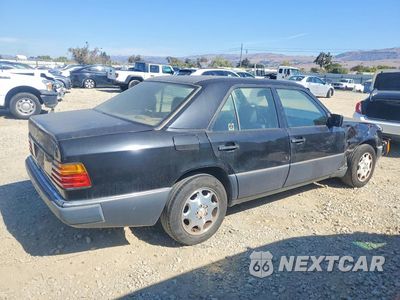 Trzecie zdjęcie samochodu z tyłu: 1991 MERCEDES-BENZ 300 E 2.6 VIN:WDBEA26D4MB298375 - miniatura