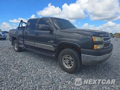 Czwarte zdjęcie samochodu z boku: 2005 CHEVROLET SILVERADO K2500 HEAVY DUTY VIN:1GCHK23295F840921 - miniatura