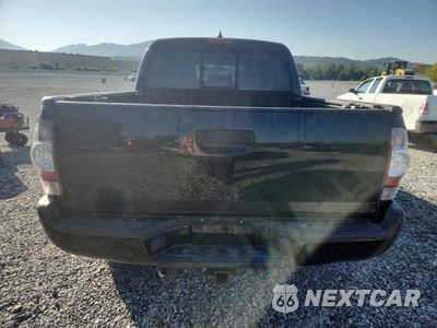 Zdjęcie 6 z 13 samochodu: 2015 TOYOTA TACOMA V6 VIN:3TMLU4EN5FM166839 - miniatura