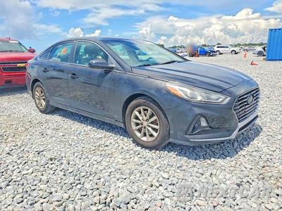 Czwarte zdjęcie samochodu z boku: 2019 HYUNDAI SONATA SE VIN:5NPE24AF9KH737794 - miniatura