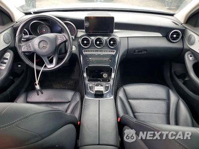 Zdjęcie 8 z 12 samochodu: 2015 MERCEDES-BENZ C 300 4MATIC VIN:55SWF4KB5FU022583 - miniatura