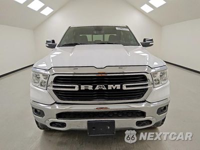 Piąte zdjęcie samochodu w środku: 2020 RAM 1500 BIG HORN/LONE STAR VIN:1C6RREFG5LN288949 - miniatura