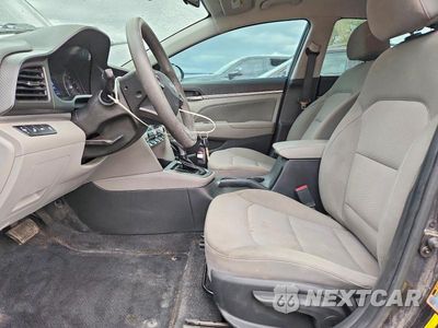 Zdjęcie 7 z 12 samochodu: 2020 HYUNDAI ELANTRA SEL VIN:5NPD84LF9LH606583 - miniatura