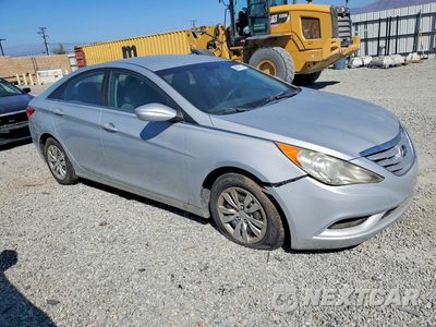 Czwarte zdjęcie samochodu z boku: 2013 HYUNDAI SONATA GLS VIN:5NPEB4AC8BH110395 - miniatura